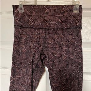 Lululemon Wunder under crop pants size 8